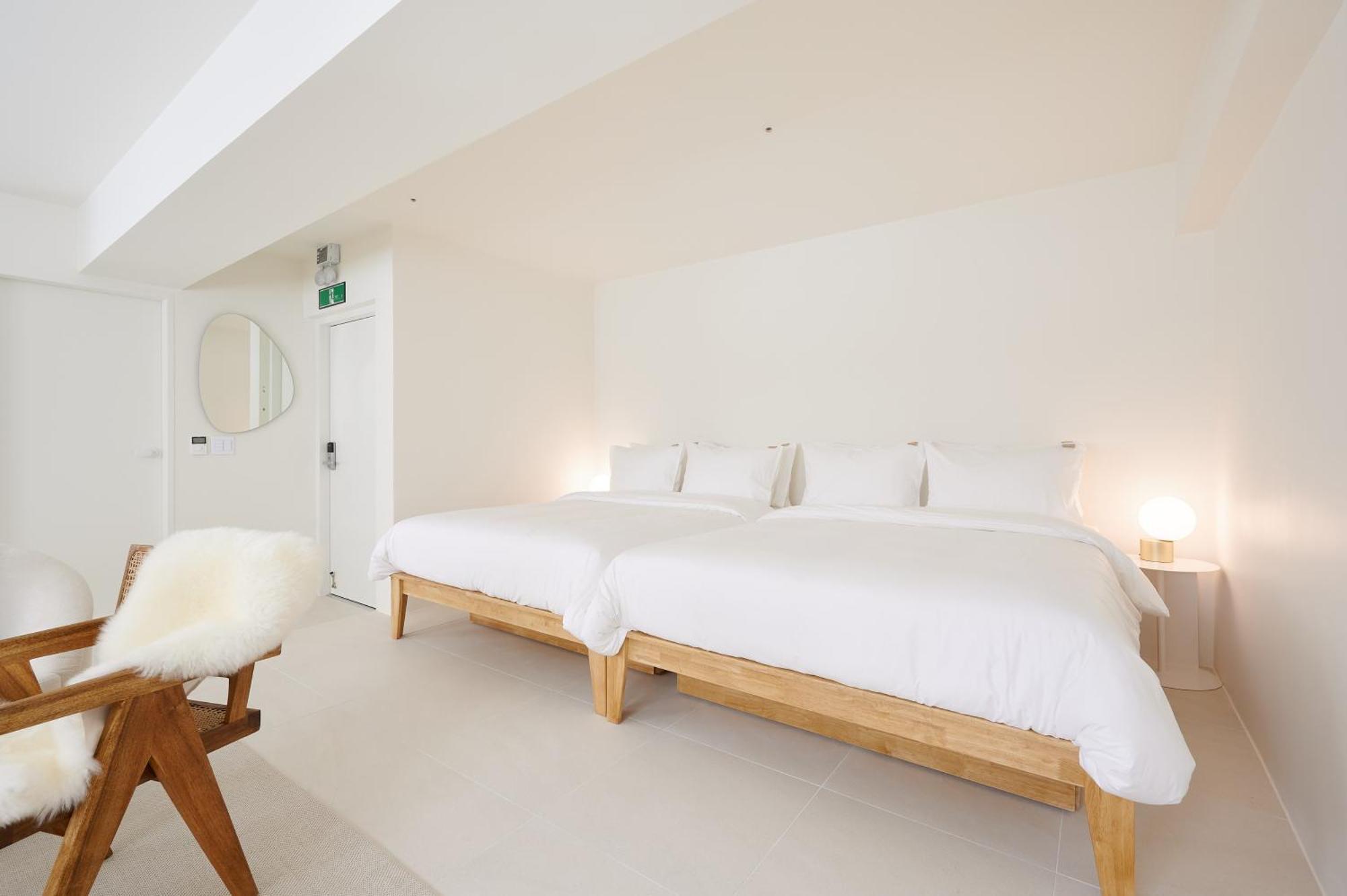 Апартаменти White Linen House Сеул Номер фото